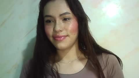 Snapshot of erika_depp chatting on April 2026 06:43:02 PM Erika online show from April 2026 06:43:02 PM