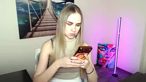 Erika online show from March 2026 01:26:01 PM