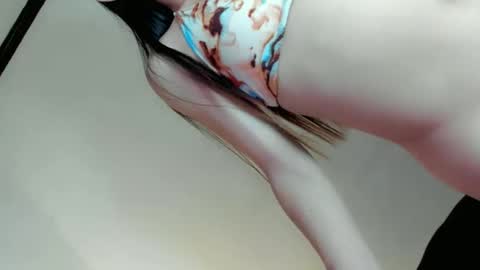 Snapshot of erikapearl_69 chatting on June 2026 04:48:02 AM erika mae online show from June 2026 04:48:02 AM