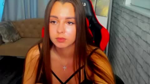 Erin online show from May 2026 08:43:01 AM