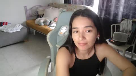 Snapshot of erina_1 chatting on May 2026 06:26:01 PM erina_1 online show from May 2026 06:26:01 PM
