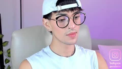   online show from November 2025 07:49:02 PM