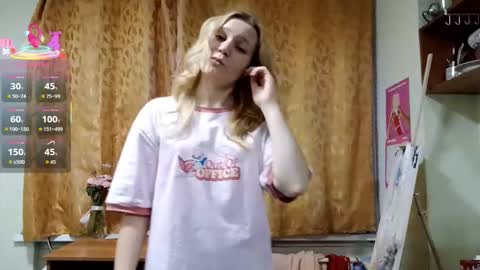 Snapshot of erlinefisk chatting on November 2025 01:33:02 PM Amelie online show from November 2025 01:33:02 PM