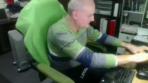 ernello online show from November 2025 11:10:02 PM