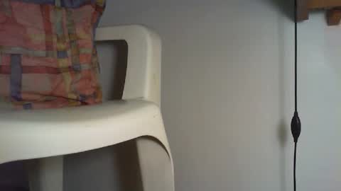 Snapshot of erniemuyhot435811 chatting on April 2026 11:33:02 PM erniemuyhot435811 online show from April 2026 11:33:02 PM