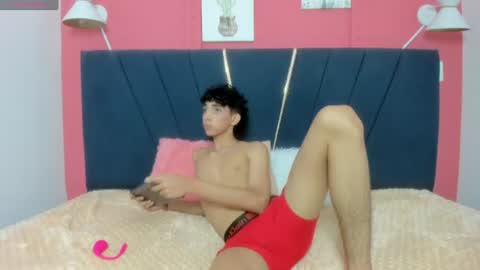 ero_boy40 online show from June 2026 04:59:02 AM