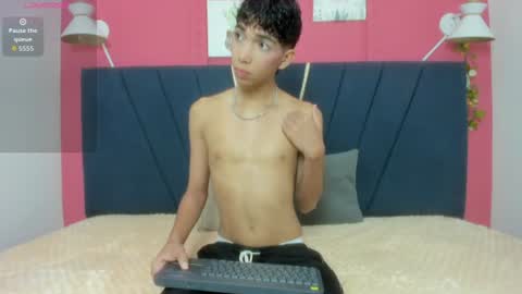 Snapshot of ero_boy40 chatting on July 2026 12:15:02 PM ero_boy40 online show from July 2026 12:15:02 PM