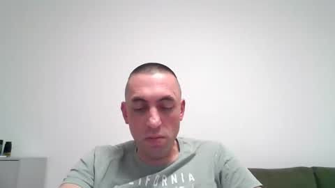 Snapshot of eros8407 chatting on February 2026 12:19:02 AM eros8407 online show from February 2026 12:19:02 AM