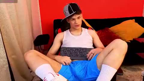 Snapshot of eros_steel chatting on June 2026 04:43:02 AM Eros online show from June 2026 04:43:02 AM