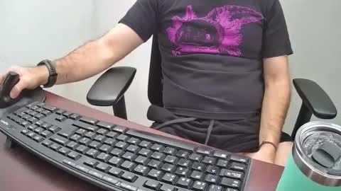 Snapshot of eroskatt chatting on December 2024 10:13:02 PM Eroskatt online show from December 2024 10:13:02 PM