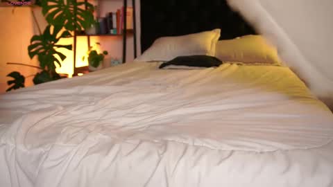 Snapshot of eroswild_ chatting on September 2025 02:55:01 AM Eros Wild online show from September 2025 02:55:01 AM