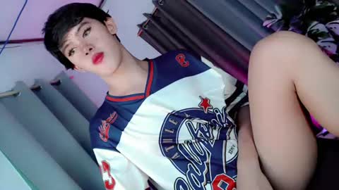 Snapshot of erotic_empress18 chatting on June 2026 10:37:02 AM erotic_empress18 online show from June 2026 10:37:02 AM