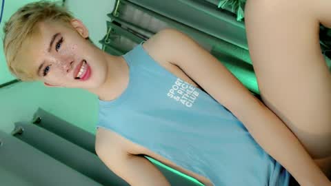 Snapshot of erotic_empress18 chatting on July 2026 07:02:02 AM erotic_empress18 online show from July 2026 07:02:02 AM
