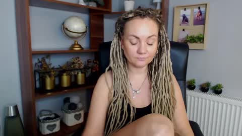 Snapshot of erotic_kaya chatting on December 2024 05:37:02 PM KAYA online show from December 2024 05:37:02 PM