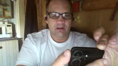 Snapshot of errgis chatting on May 2026 05:27:02 AM errgis online show from May 2026 05:27:02 AM