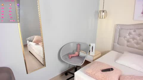 Escarlet online show from July 2026 01:37:01 PM