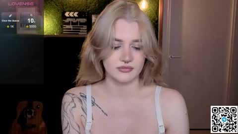 EshleGreen online show from May 2026 07:37:02 PM