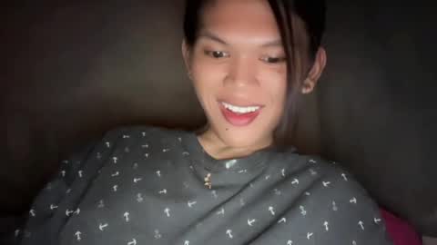 Snapshot of esilchan chatting on May 2026 06:31:02 AM Chelliane online show from May 2026 06:31:02 AM
