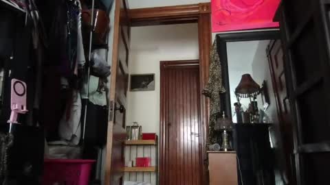 Snapshot of esimaralda chatting on May 2026 01:39:01 PM esimaralda online show from May 2026 01:39:01 PM