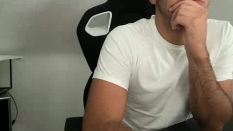 Snapshot of eskp chatting on October 2025 01:22:01 PM eskp online show from October 2025 01:22:01 PM