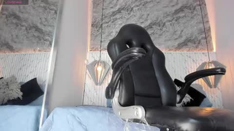 Snapshot of esmeralda__18 chatting on May 2026 08:36:02 PM Esmeralda online show from May 2026 08:36:02 PM