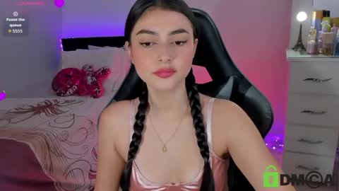 Esmeralda online show from May 2026 12:31:02 PM