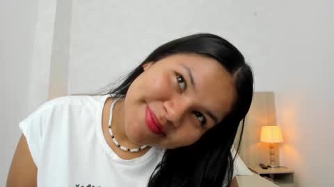 Esmeralda online show from February 2026 07:58:01 PM