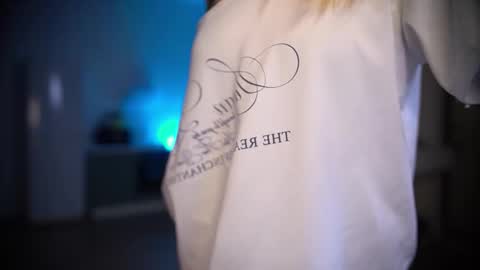 Snapshot of esmereal chatting on February 2026 06:06:02 PM How was your Christmas online show from February 2026 06:06:02 PM