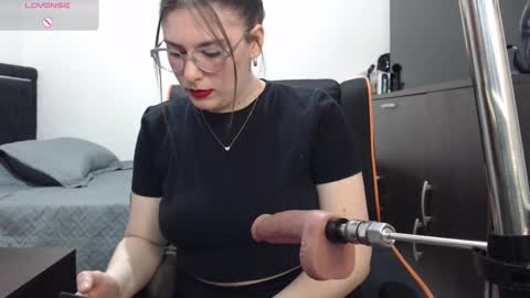 Xbebetax online show from November 2025 07:37:02 PM