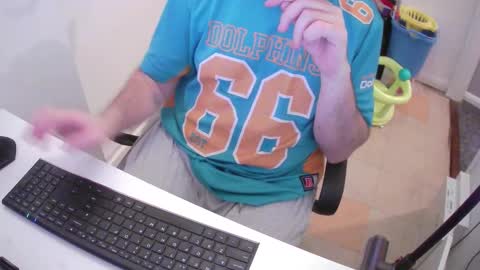 Snapshot of essex_wild chatting on February 2025 09:39:02 PM Morph online show from February 2025 09:39:02 PM