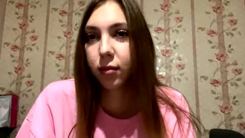 Snapshot of essiecutty chatting on November 2025 02:39:02 PM Kate online show from November 2025 02:39:02 PM