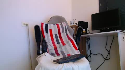 esteban online show from April 2026 04:28:02 PM