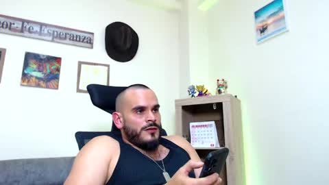 Esteban Fernandez online show from March 2026 02:23:01 AM