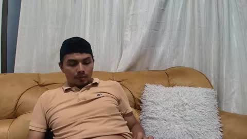 Snapshot of estebancot0314 chatting on October 2025 05:52:01 AM Esteban online show from October 2025 05:52:01 AM