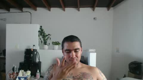 Snapshot of estebanmed92 chatting on November 2025 05:12:01 PM estebanmed92 online show from November 2025 05:12:01 PM