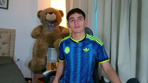 Snapshot of estebanperez_ chatting on July 2026 11:16:02 AM Esteban online show from July 2026 11:16:02 AM