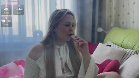 Estella online show from February 2026 06:40:02 AM