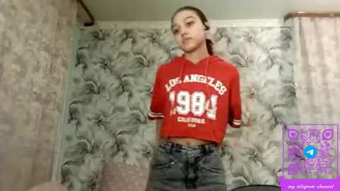 Snapshot of estellekirbo chatting on March 2026 02:58:02 PM estellekirbo online show from March 2026 02:58:02 PM