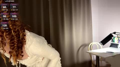 Snapshot of estelleschepper chatting on October 2025 12:02:02 PM Kate online show from October 2025 12:02:02 PM