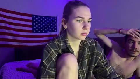 Ester online show from November 2025 05:46:01 PM