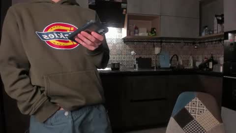 LOUIS online show from January 2026 10:13:01 PM