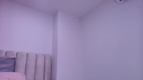 Estrella online show from November 2025 12:08:02 PM