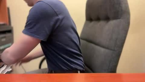 Snapshot of etat_on chatting on February 2025 03:53:02 PM Tom online show from February 2025 03:53:02 PM