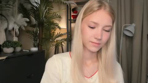 Snapshot of eternity_cuite chatting on July 2026 06:09:01 AM Natalie online show from July 2026 06:09:01 AM