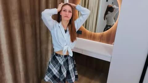 Snapshot of ethaalvidrez chatting on December 2025 04:02:01 PM Mary online show from December 2025 04:02:01 PM