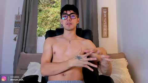 etham_wolf1 online show from June 2026 05:41:01 PM