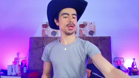 Snapshot of ethan_briggs chatting on July 2026 03:23:01 AM ethan online show from July 2026 03:23:01 AM