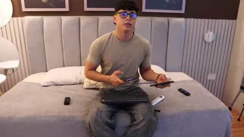 Snapshot of ethan_occonor chatting on May 2026 08:32:01 PM ethan_occonor online show from May 2026 08:32:01 PM