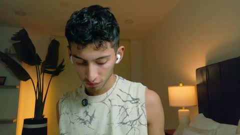 Snapshot of ethan_skiny_ chatting on May 2026 04:51:01 AM Joan online show from May 2026 04:51:01 AM