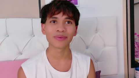 Ethan online show from April 2026 09:37:02 PM